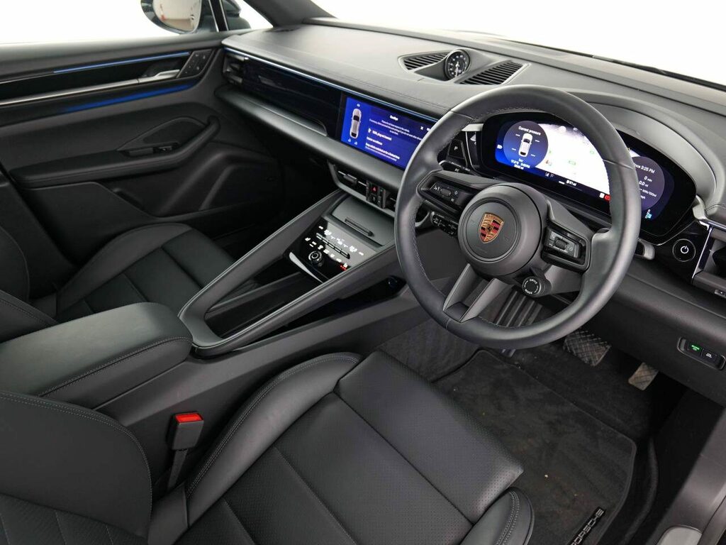 Porsche Macan Electric RX75WNG Black #4