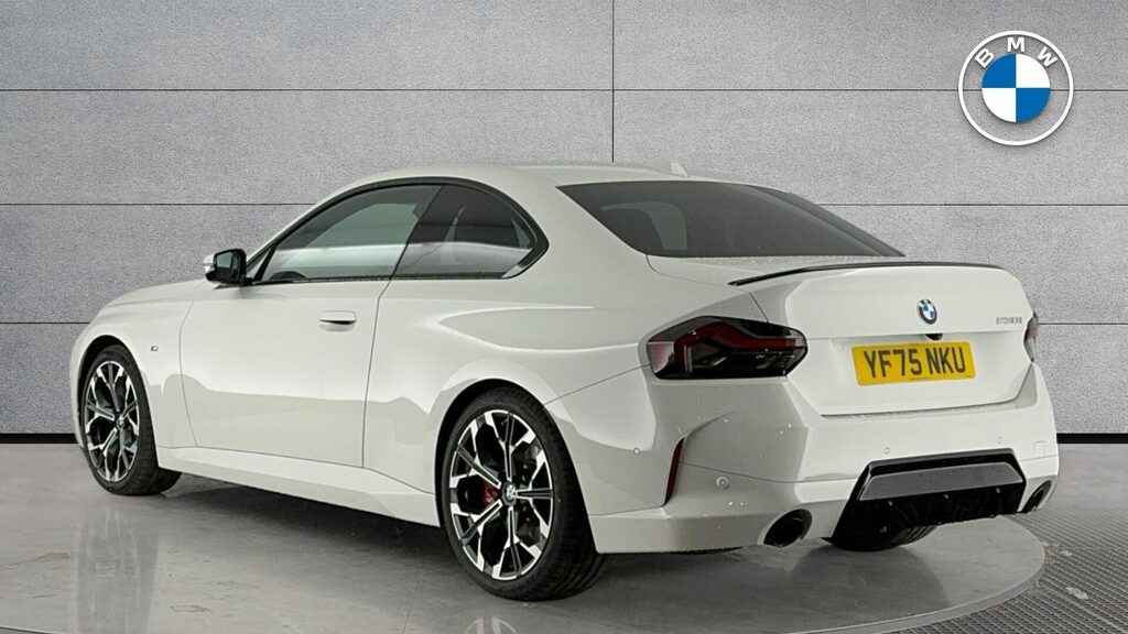 BMW 2 Series Coupe YF75NKU White #2