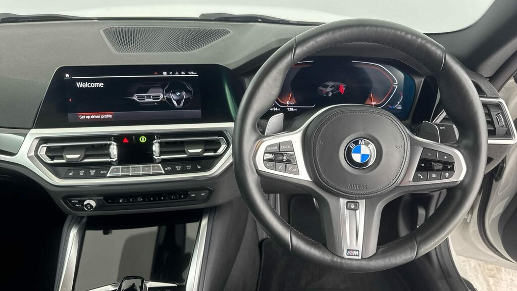 BMW 2 Series Coupe WF22CHZ White #5