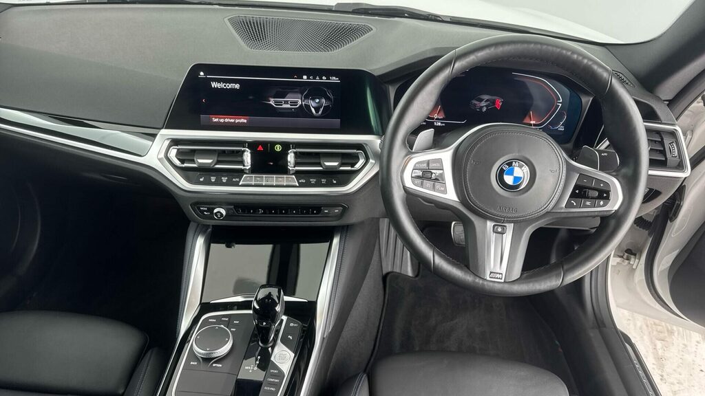 BMW 2 Series Coupe WF22CHZ White #4