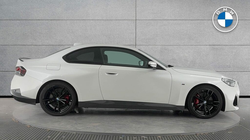 BMW 2 Series Coupe WF22CHZ White #3