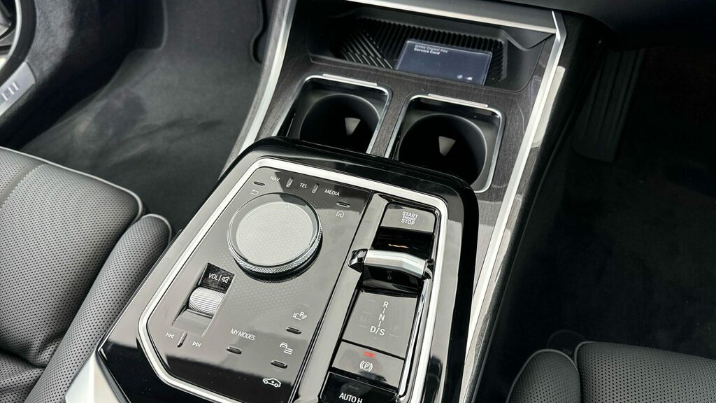BMW 7 Series Saloon Black #7