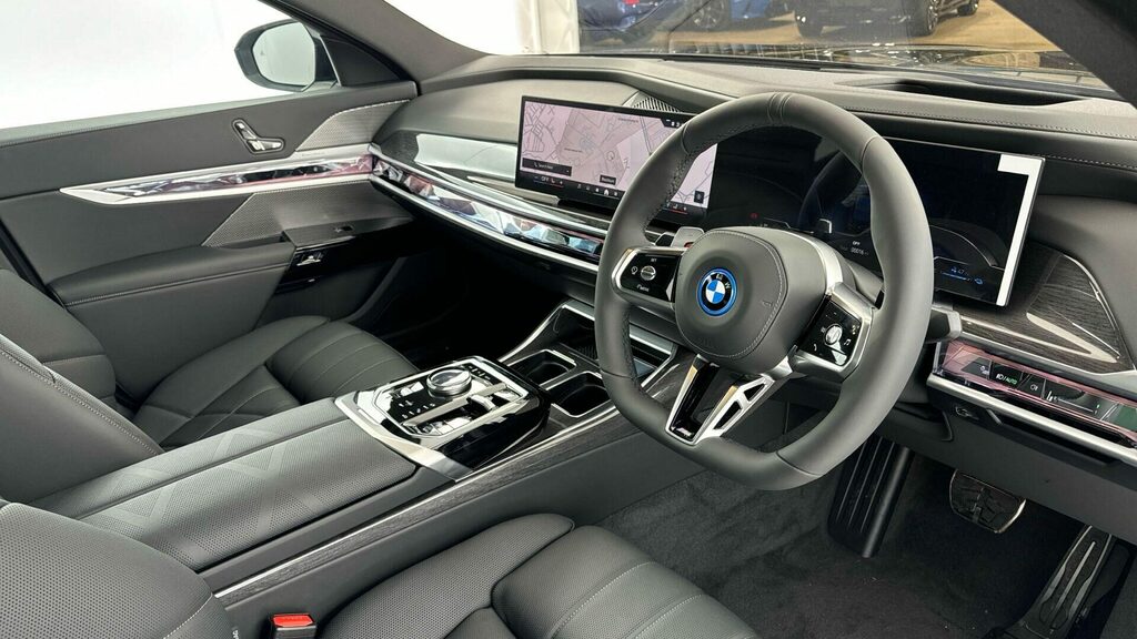 BMW 7 Series Saloon Black #9