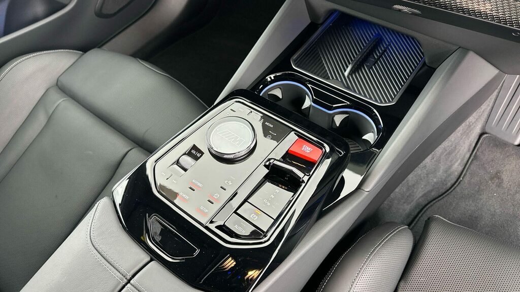 BMW M5 Saloon  #6