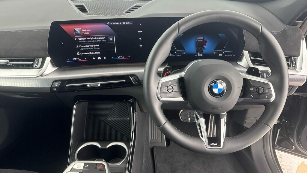 BMW X1 Suv PJ75UZV Black #5