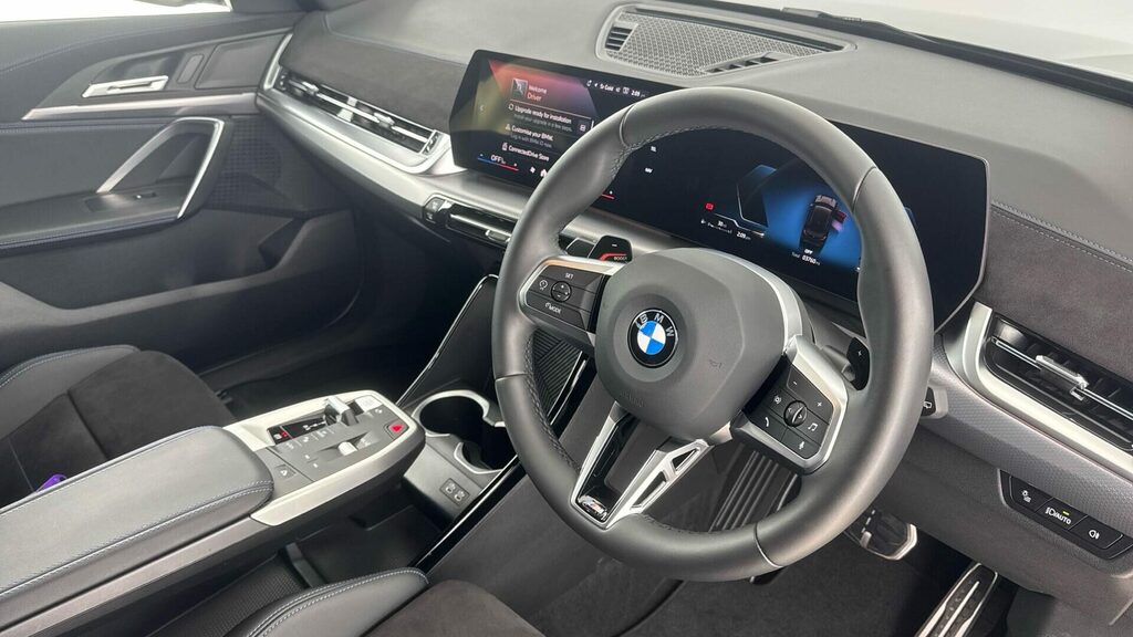 BMW X1 Suv PJ75UZV Black #6
