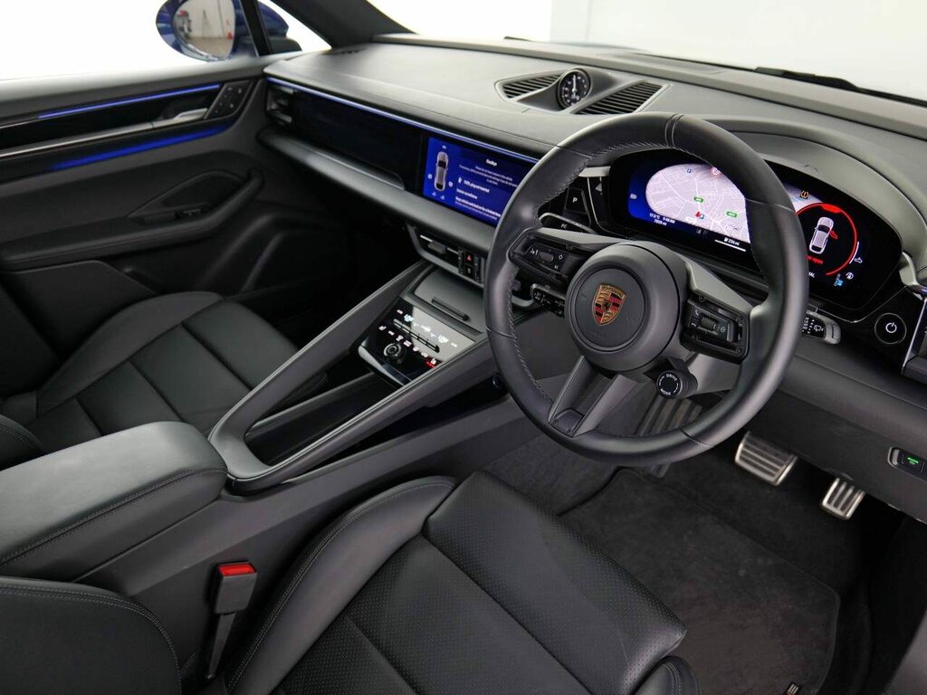 Porsche Macan Electric RX25YOO Blue #4