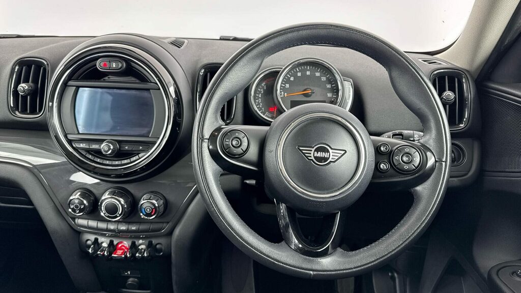 Mini Countryman Petrol YG19NVM White #5