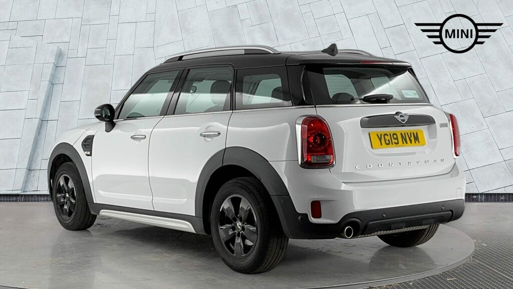 Mini Countryman Petrol YG19NVM White #2