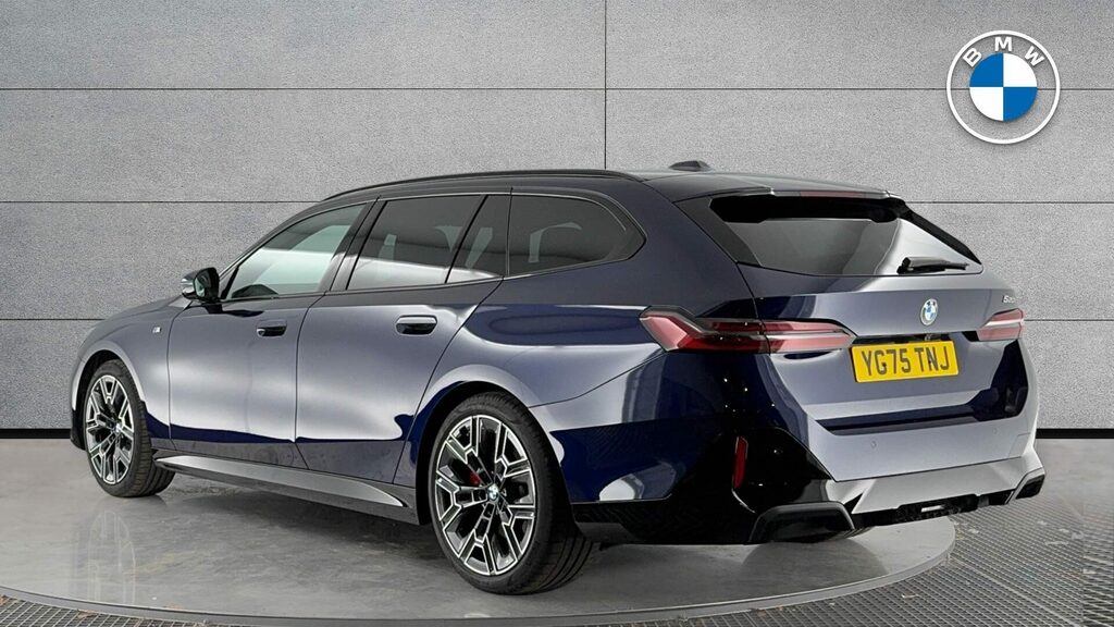 BMW 5 Series Estate YG75TNJ Blue #2