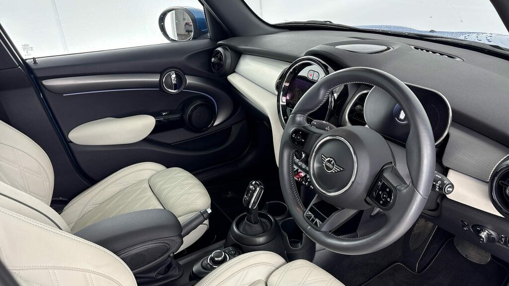 Mini Hatch Hatchback PO24GXT Blue #6