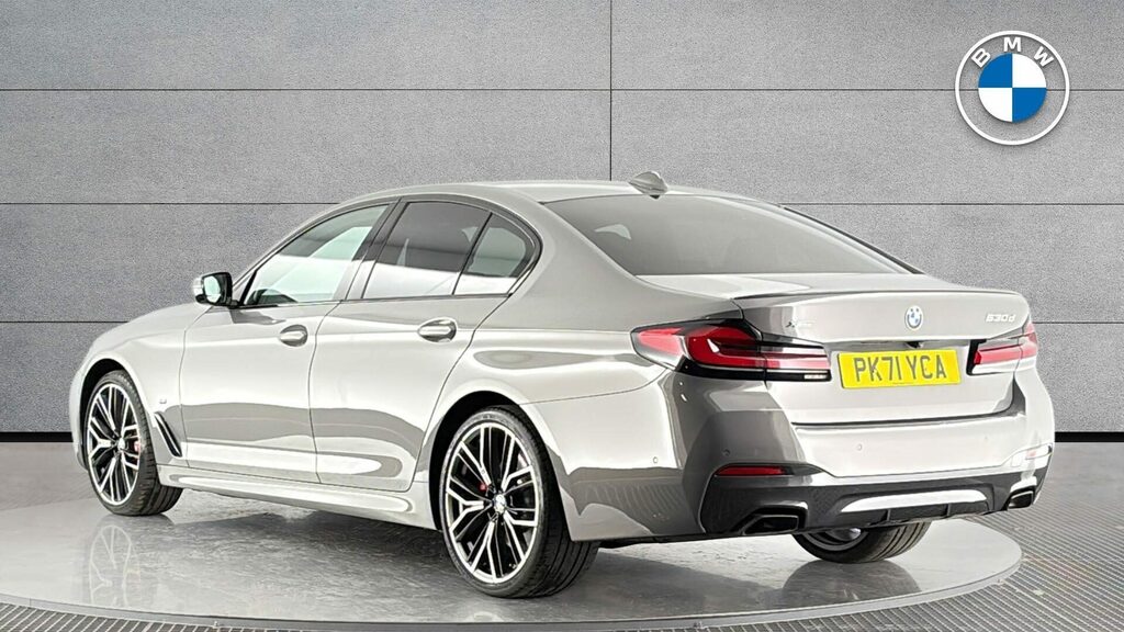 BMW 5 Series Saloon PK71YCA Grey #2