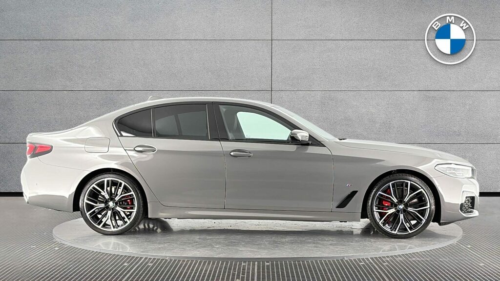 BMW 5 Series Saloon PK71YCA Grey #3