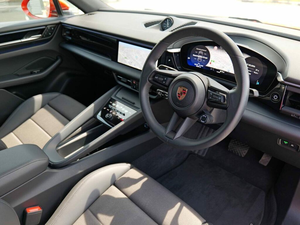 Porsche Macan Electric PX25XJW Orange #4