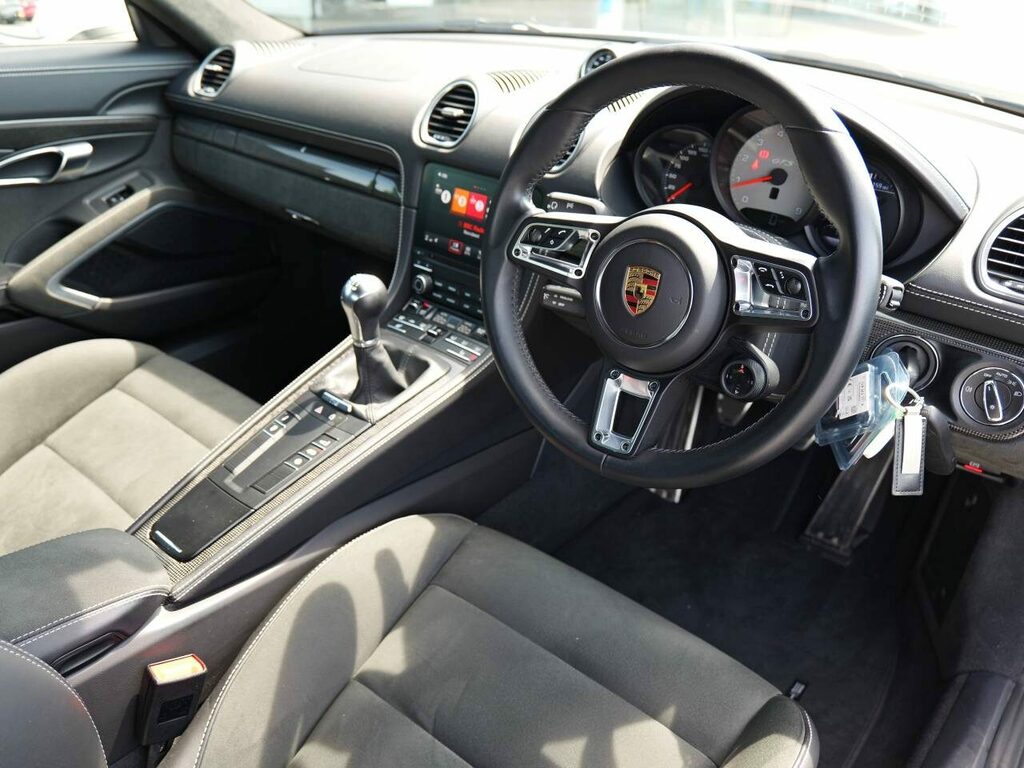 Porsche 718 Petrol White #4