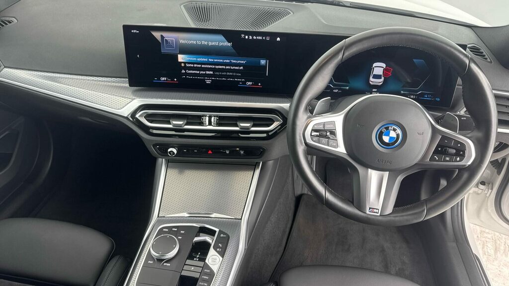 BMW 3 Series Saloon White #4