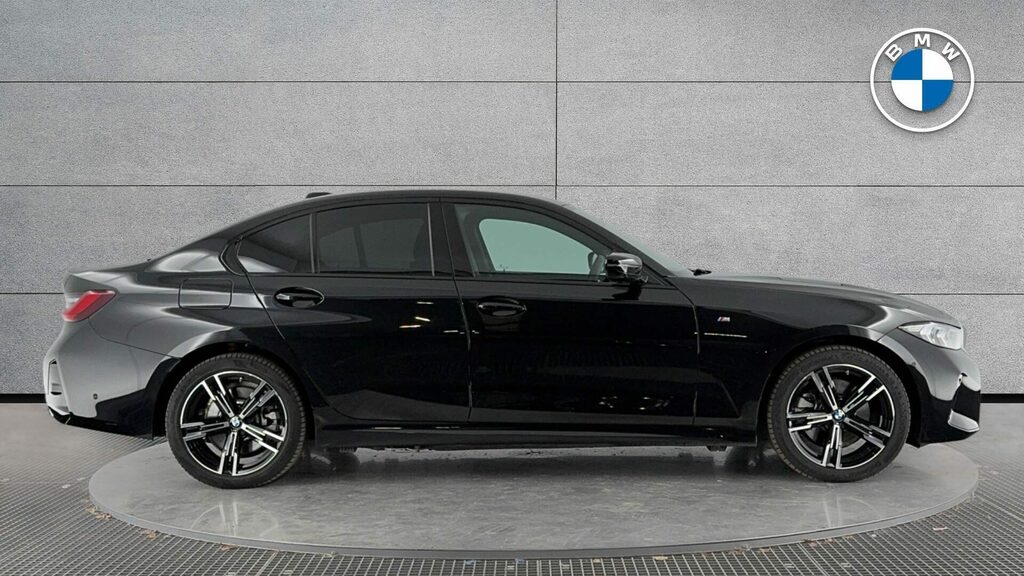 BMW 3 Series Saloon YG75KZP Blue #3