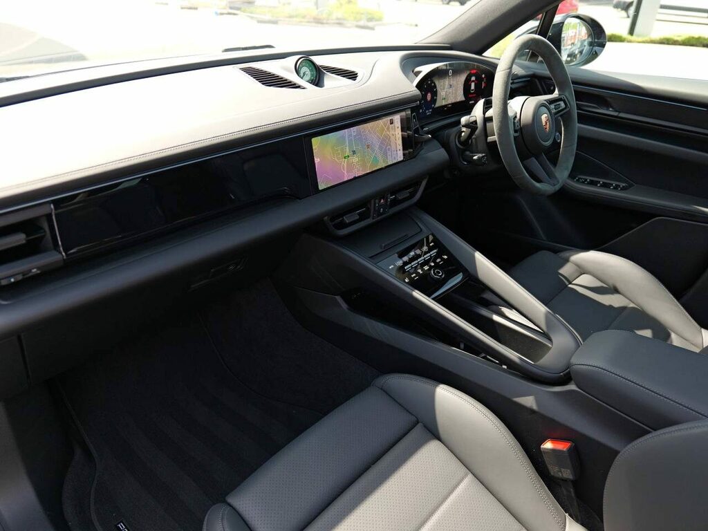 Porsche Macan Electric DF75VGZ Grey #5