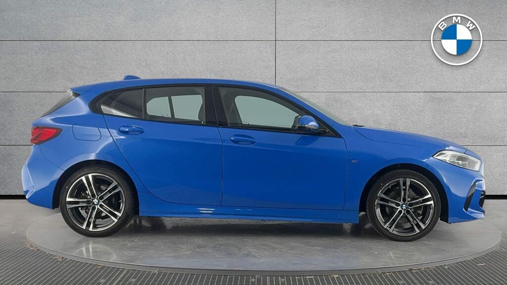 BMW 1 Series Sports PJ72HKD Blue #3