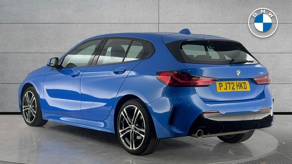 BMW 1 Series Sports PJ72HKD Blue #2