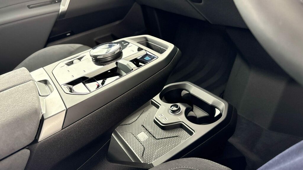 BMW iX IX M60 Grey #8