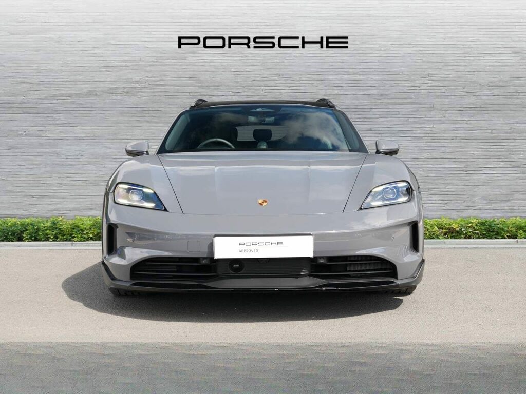 Porsche Macan Automatic Black #6
