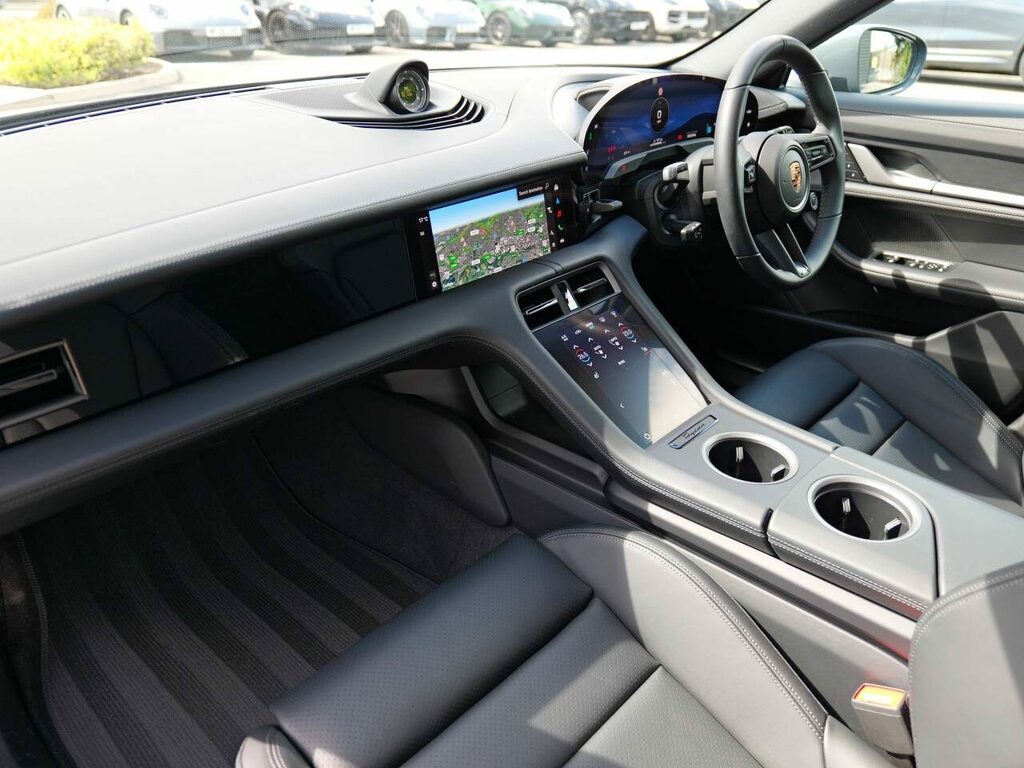 Porsche Macan Automatic Black #5
