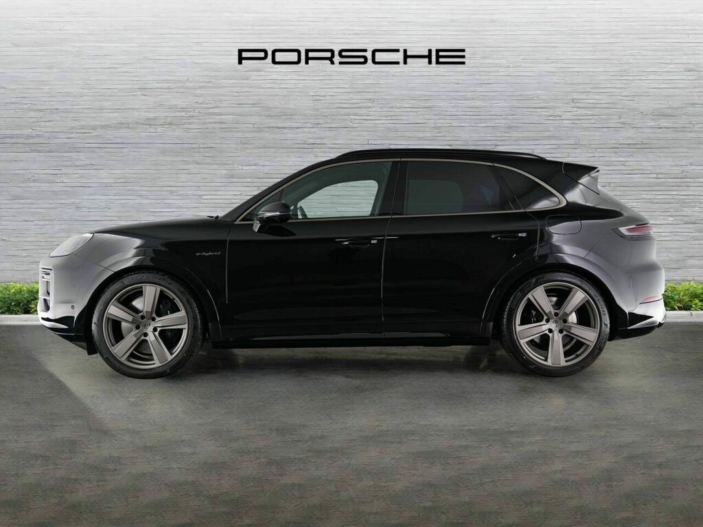 Porsche Cayenne Hybrid Black #2