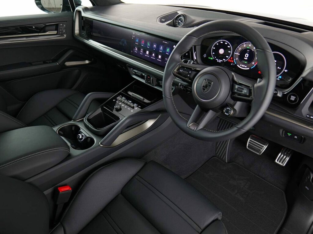 Porsche Cayenne Hybrid Black #5