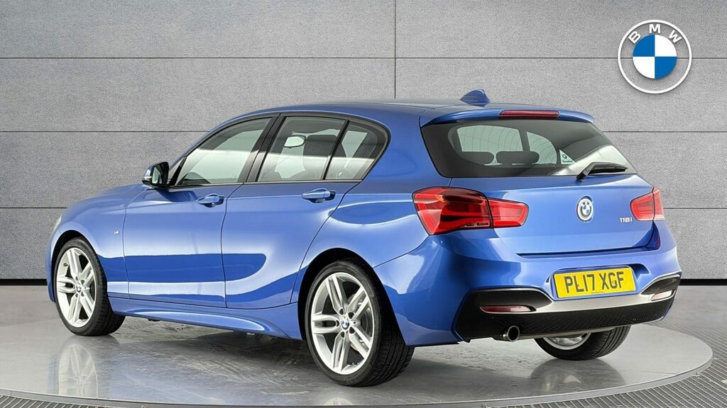 BMW 1 Series Sports PL17XGF Blue #2
