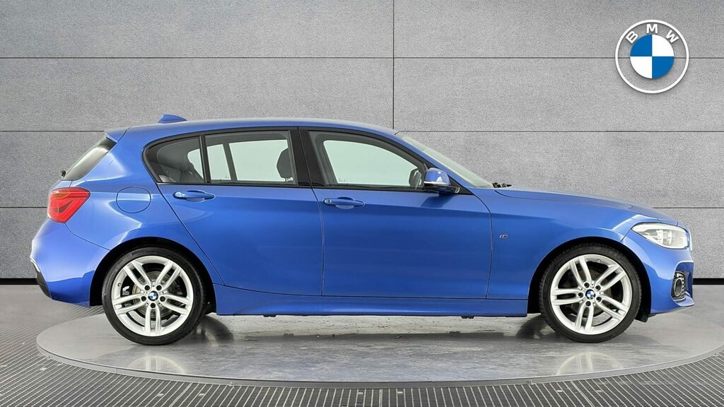 BMW 1 Series Sports PL17XGF Blue #3