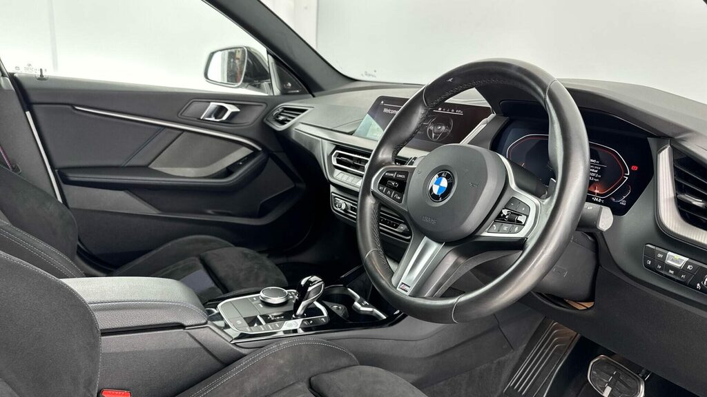 BMW 2 Series Coupe YD73KJH White #6