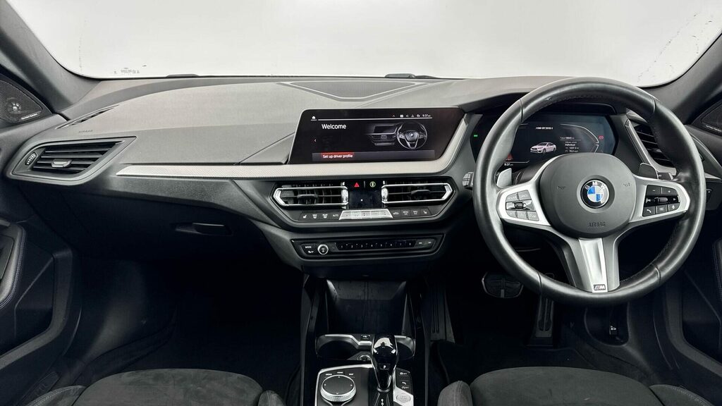 BMW 2 Series Coupe YD73KJH White #4