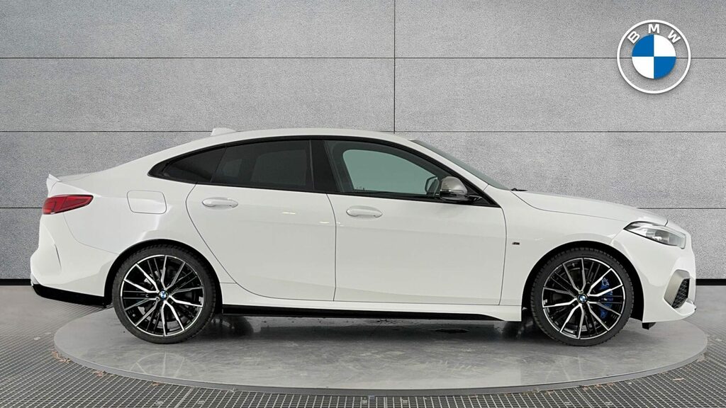 BMW 2 Series Coupe YD73KJH White #3