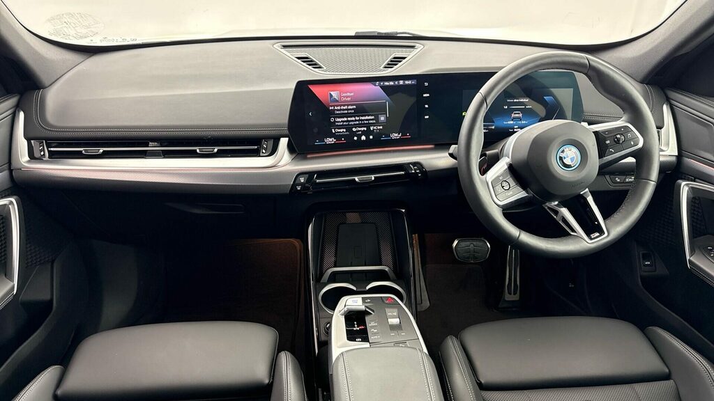 BMW iX1 Suv #4