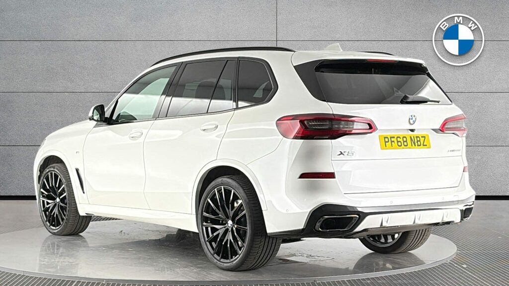 BMW X5 Suv PF68NBZ White #2
