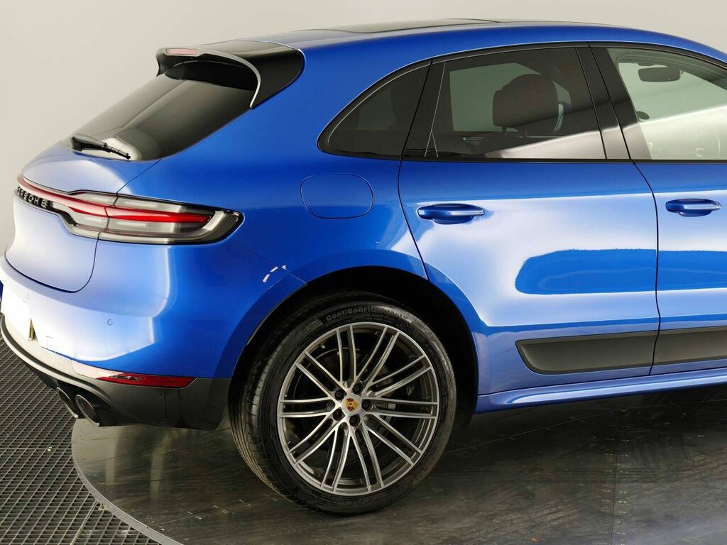 Porsche Macan Suv Black #13