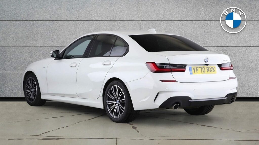BMW 3 Series 318D M Sport White #2
