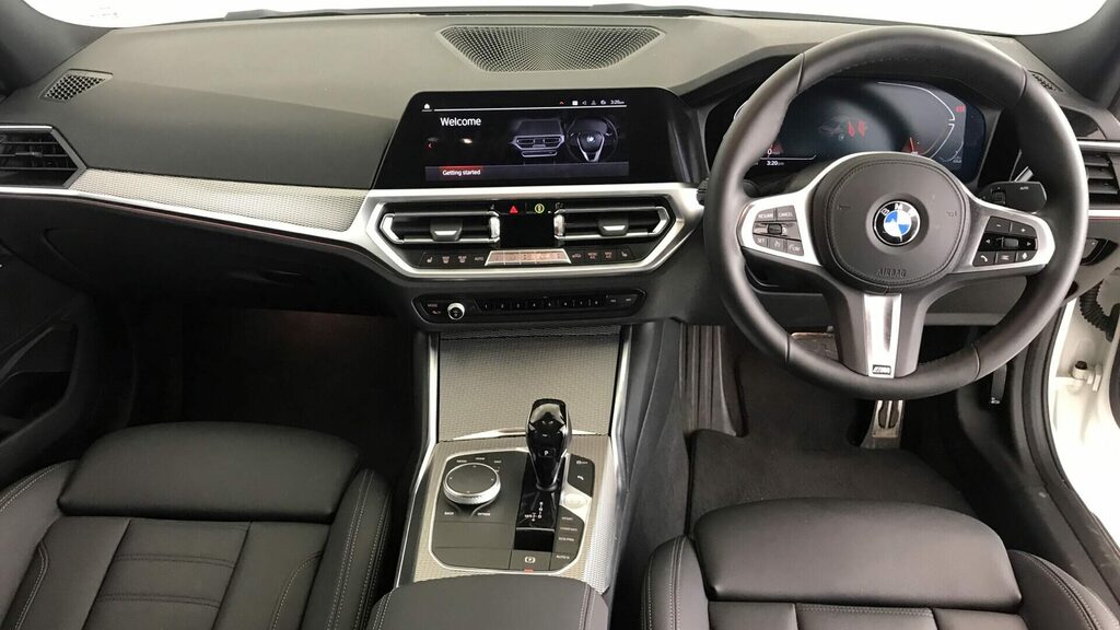 BMW 3 Series 318D M Sport White #4