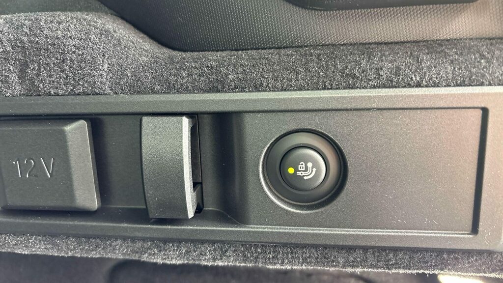BMW 3 Series Saloon Black #14