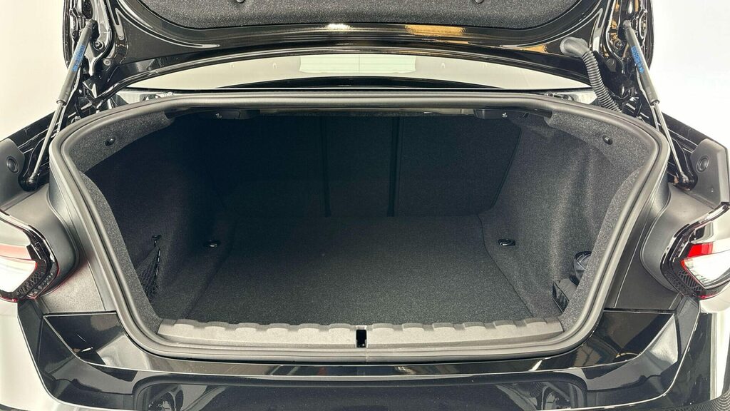 BMW 2 Series 218D M Sport Gran Tourer White #22