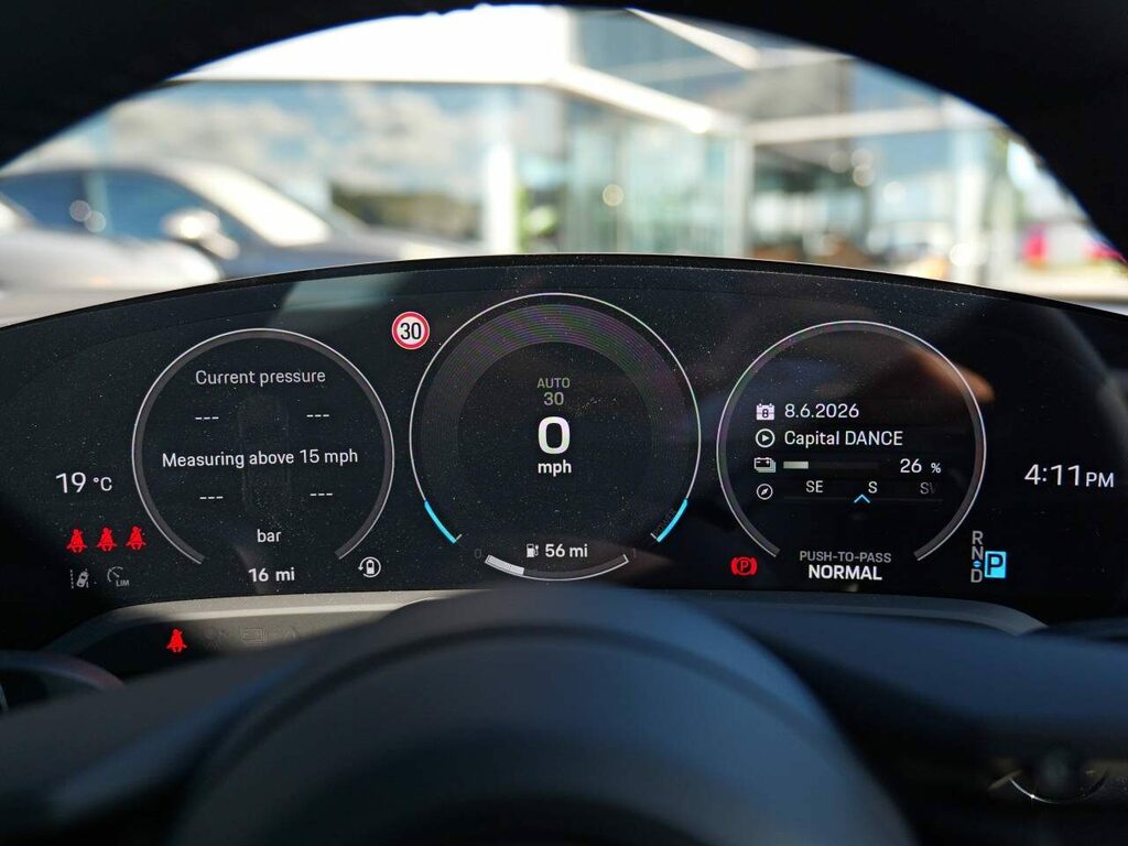 Porsche Taycan 4S Performance 420Kw 93.4Kwh Black #25