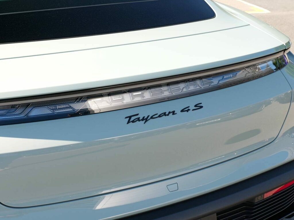 Porsche Taycan 4S Performance 420Kw 93.4Kwh Black #16