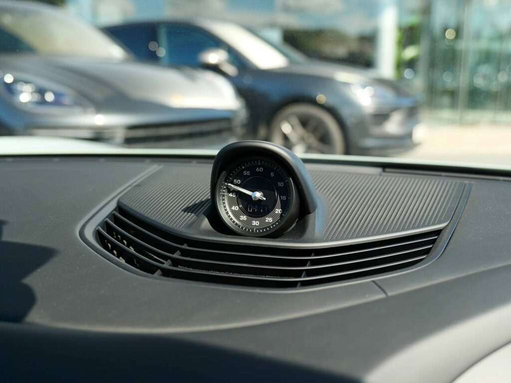 Porsche Taycan 4S Performance 420Kw 93.4Kwh Black #39