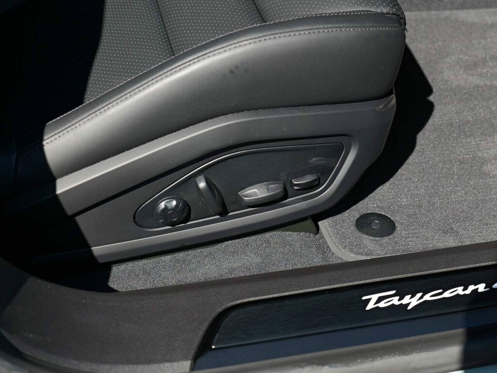Porsche Taycan 4S Performance 420Kw 93.4Kwh Black #42