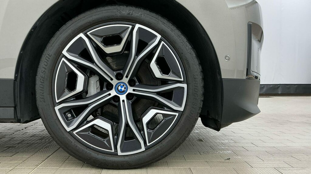 BMW iX Suv Grey #4