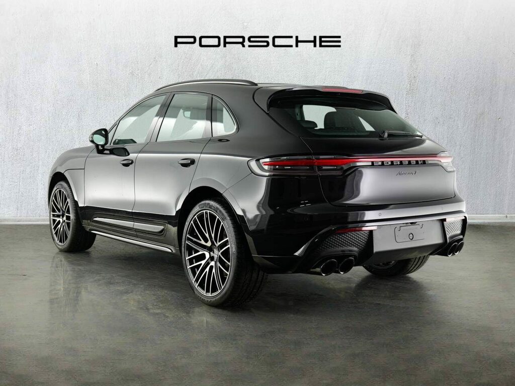 Porsche Macan Petrol Black #3