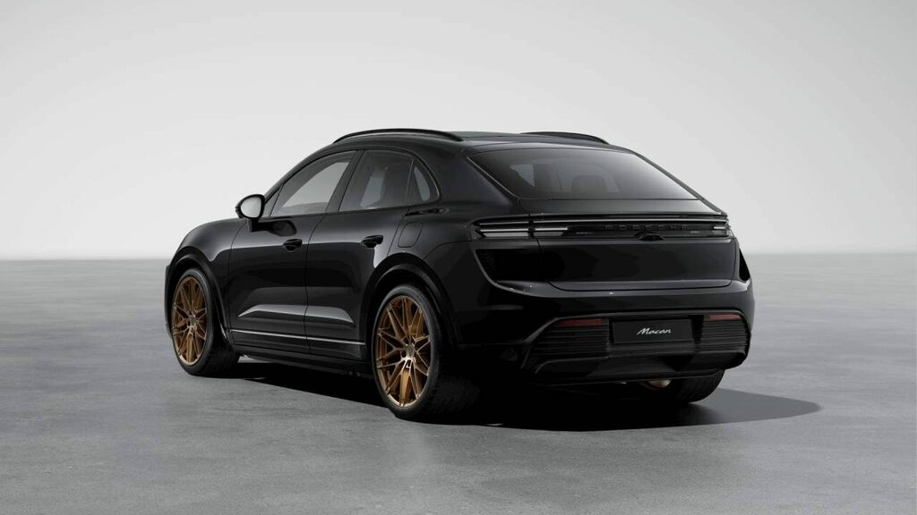Porsche Macan Electric Black #3