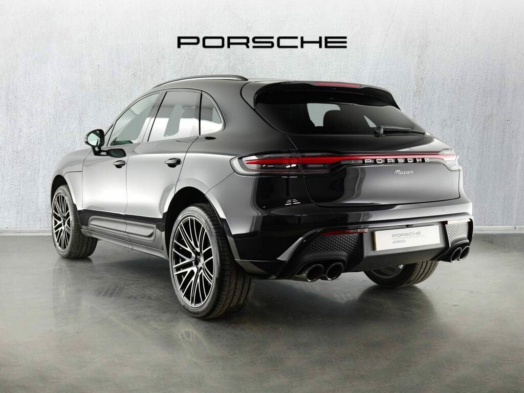 Porsche Macan Petrol Black #3