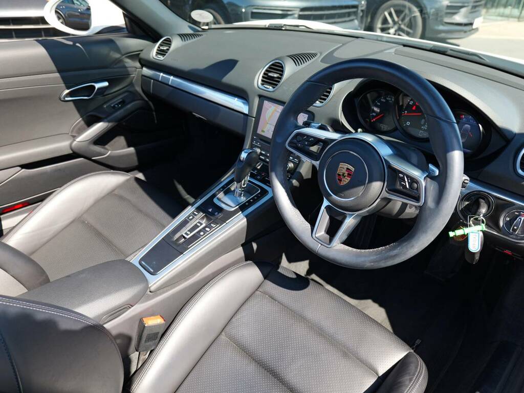 Porsche 718 Boxster Convertible White #5